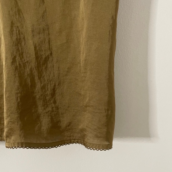 FREE PEOPLE SATIN SCALLOP TOP - Picture 5 of 9